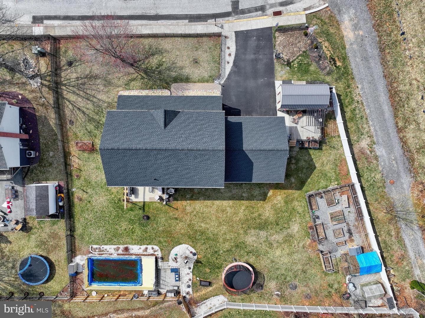 84 Schoolhouse Lane photo 72