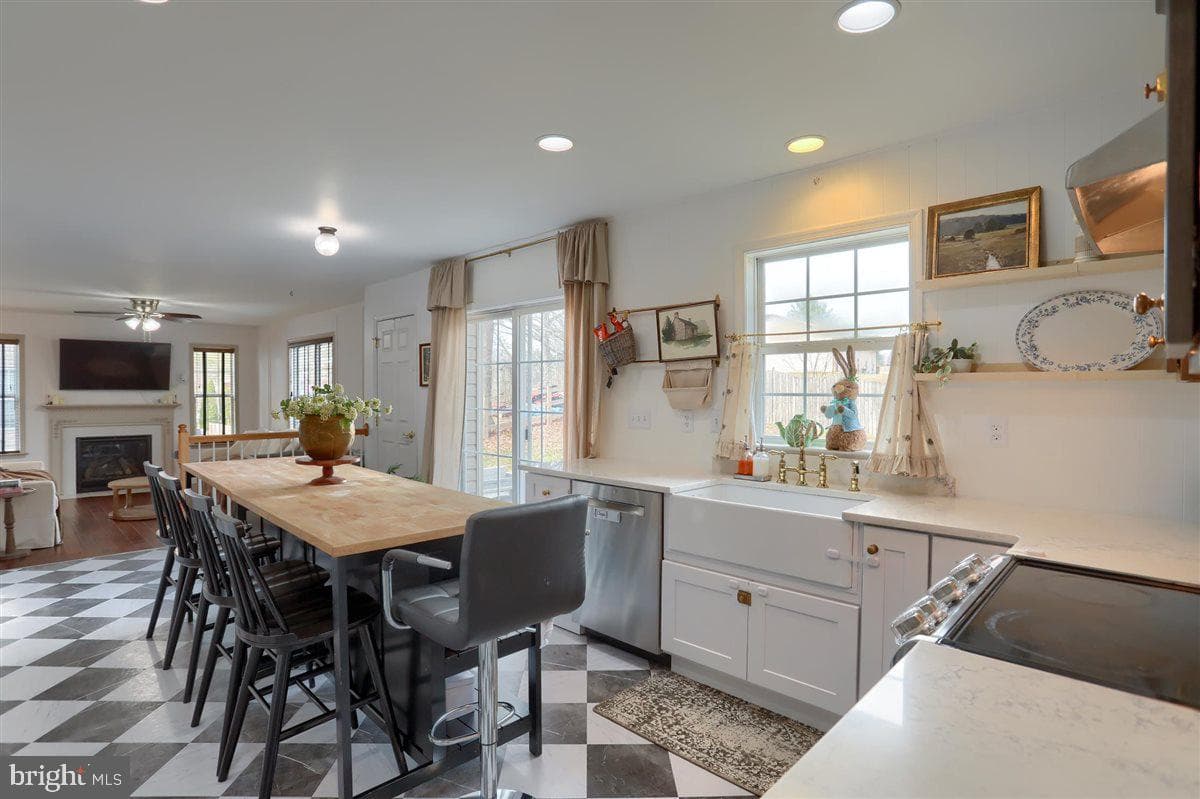 616 Eastpoint Road photo 12