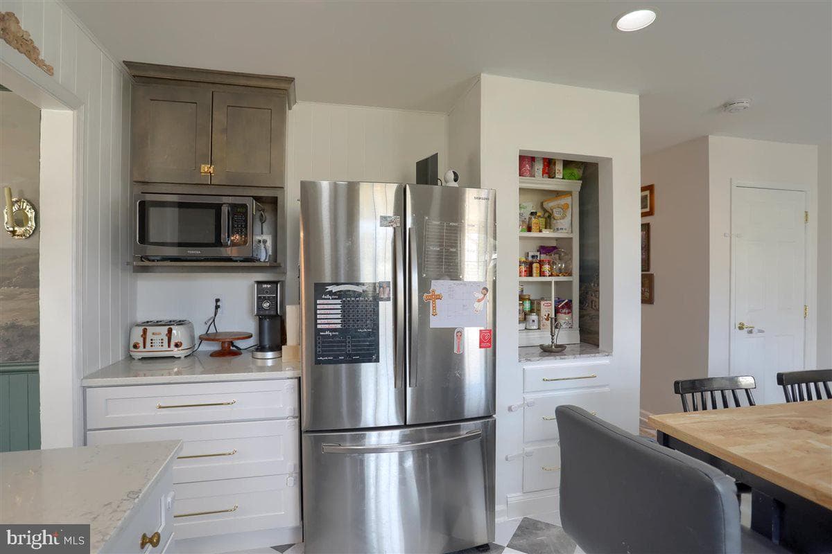 616 Eastpoint Road photo 13
