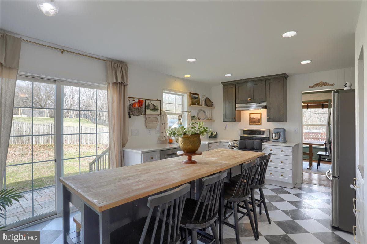 616 Eastpoint Road photo 14