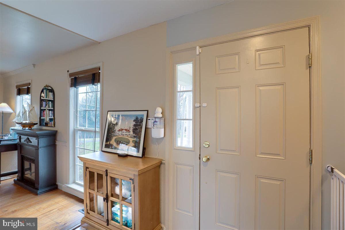 616 Eastpoint Road photo 5