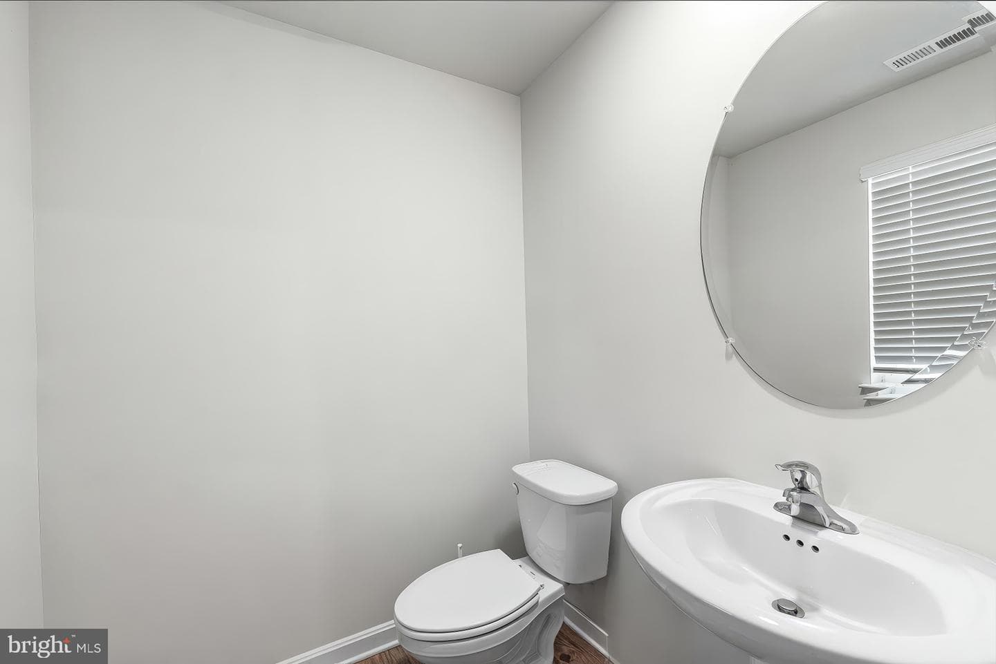 6121 Deborah Drive photo 5