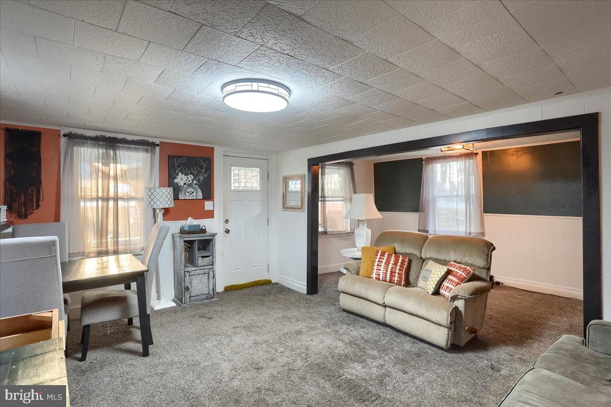 2071 Grandview Road photo 8