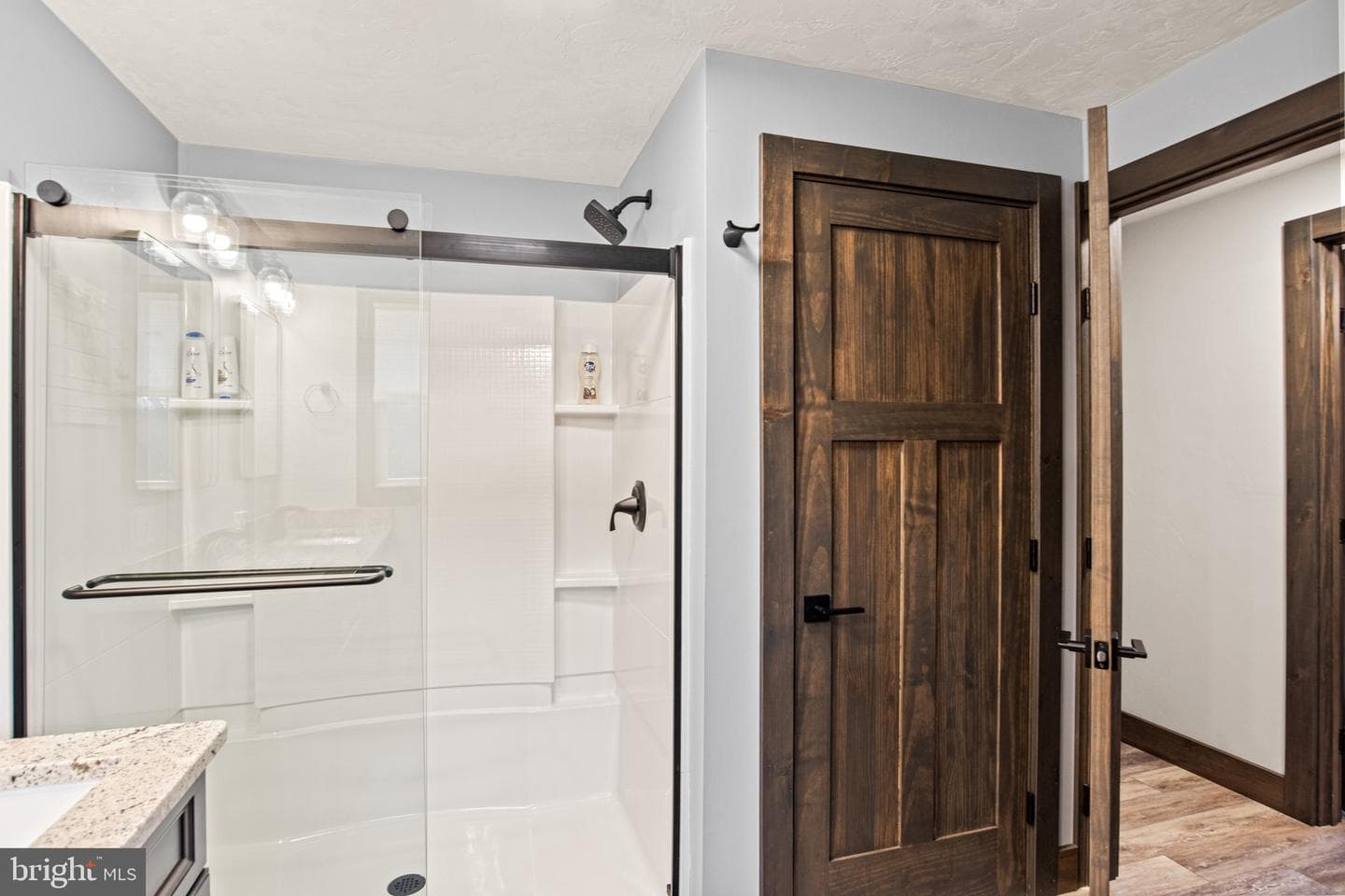 160 Chestnut Grove Road photo 18