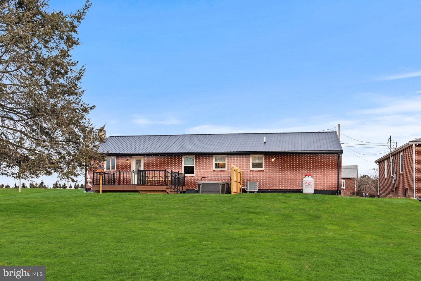 160 Chestnut Grove Road photo 36