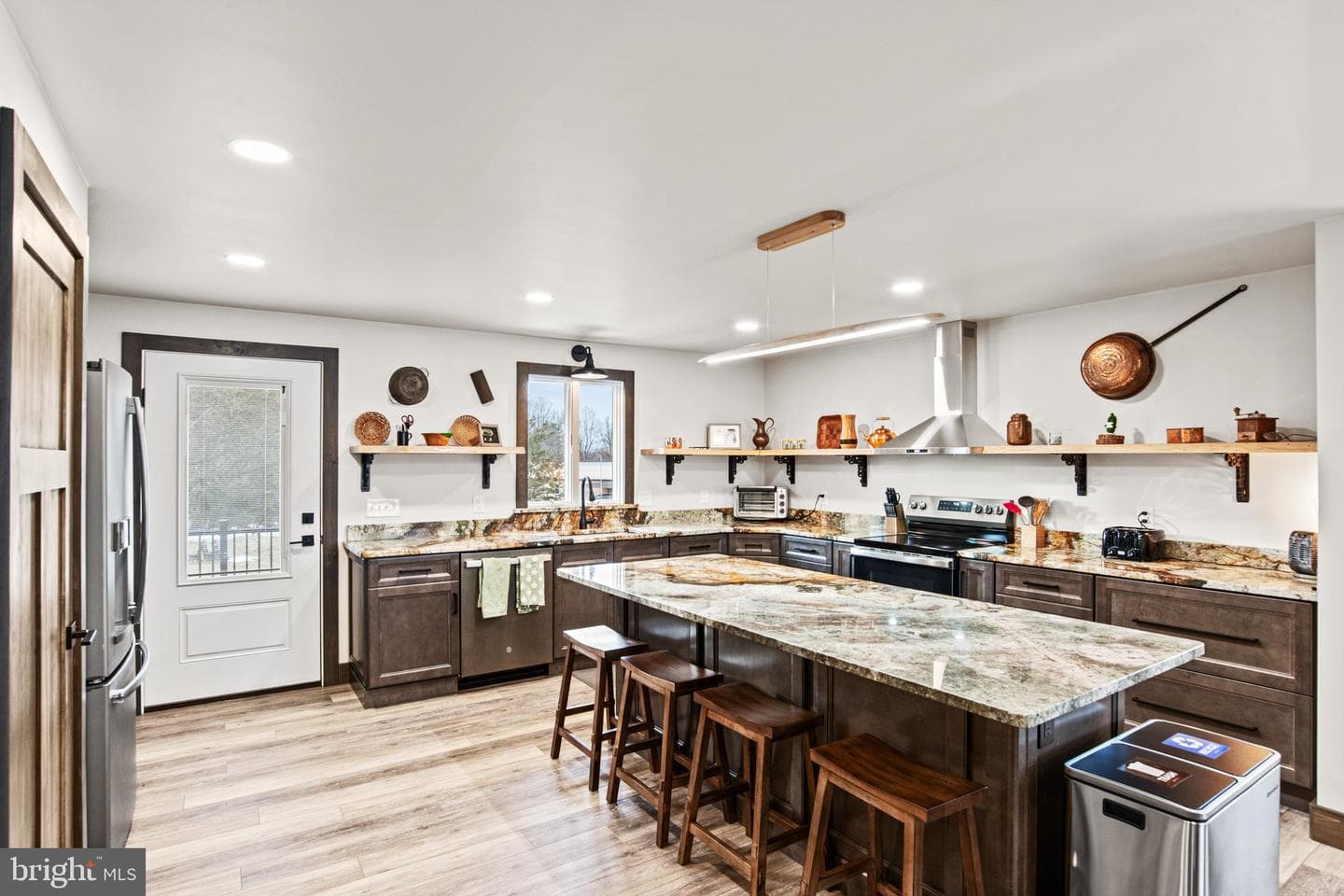 160 Chestnut Grove Road photo 6