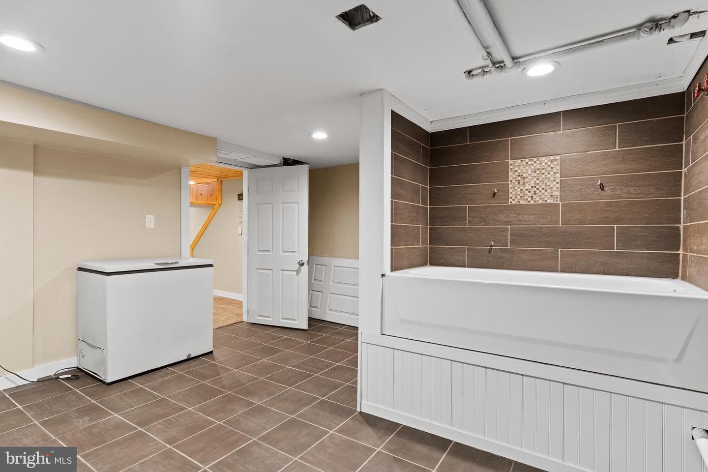 118 Fairview Avenue photo 35