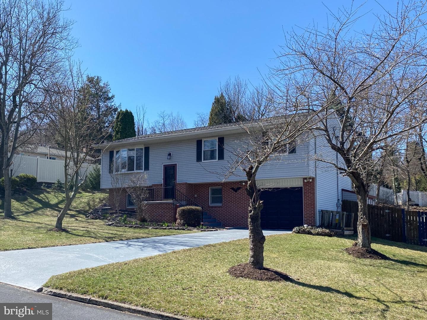 134 Pleasantview Terrace photo 1