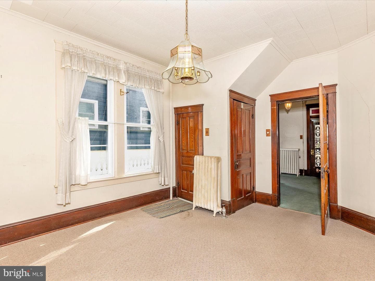 25 E Franklin Street photo 21