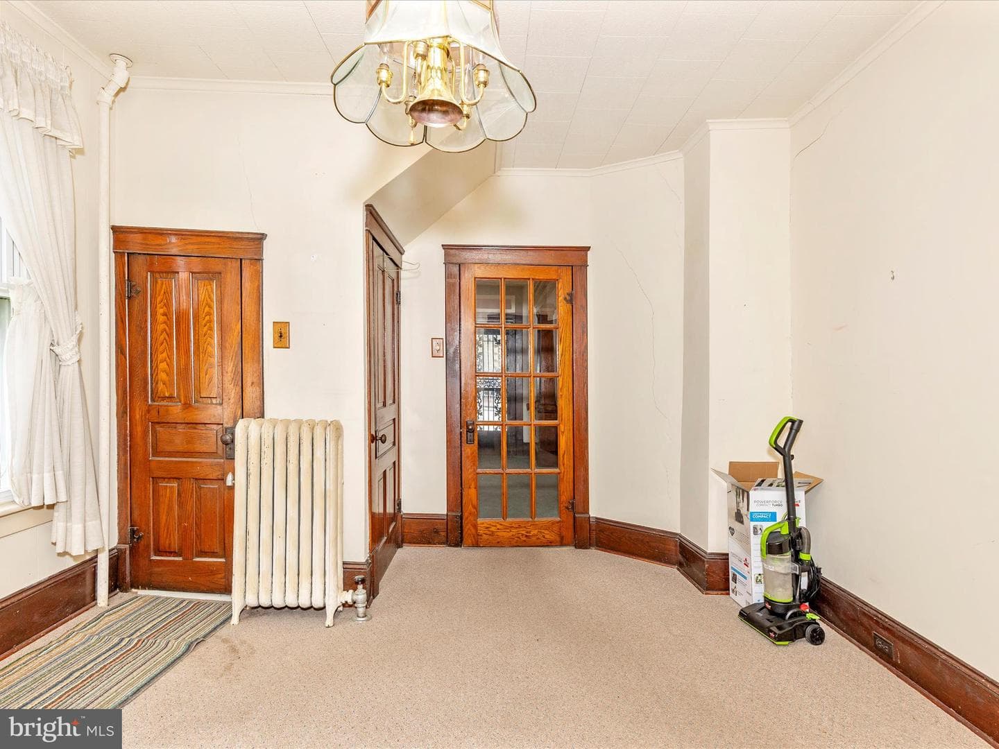 25 E Franklin Street photo 23