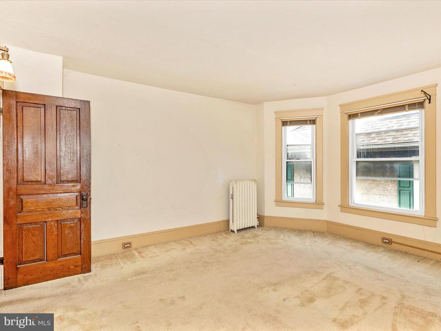 25 E Franklin Street photo 39