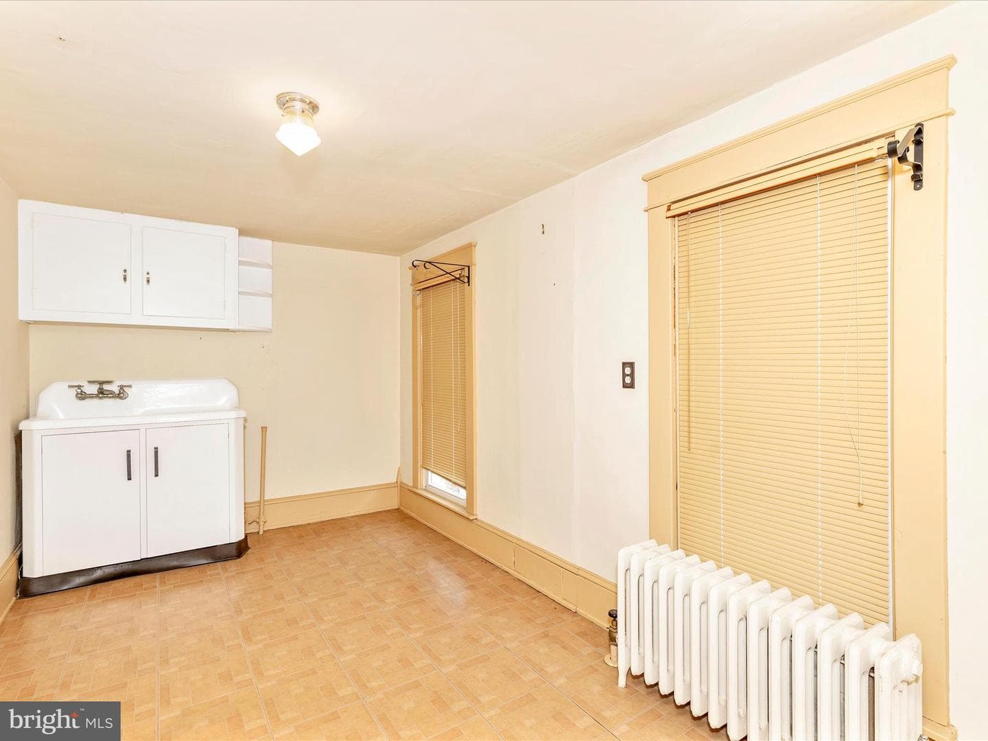 25 E Franklin Street photo 40