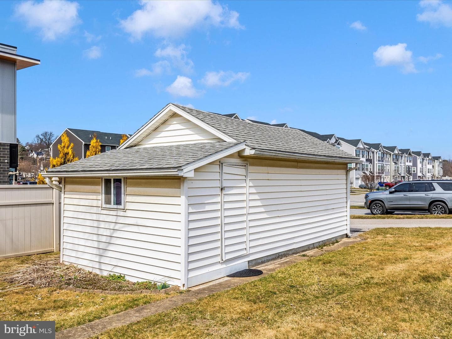 25 E Franklin Street photo 51
