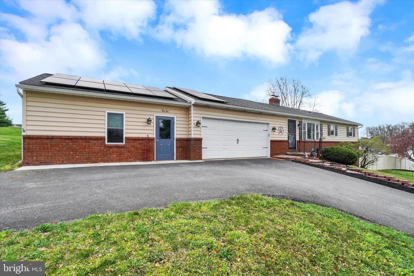 231 Kirsta Lane photo 2
