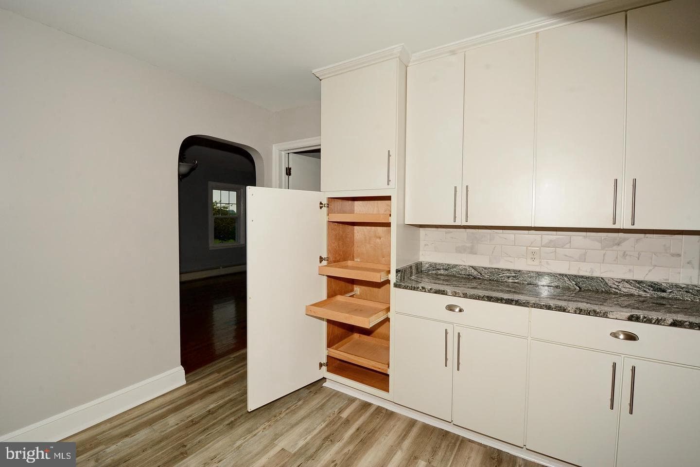 1437 Seven Valleys Road photo 10