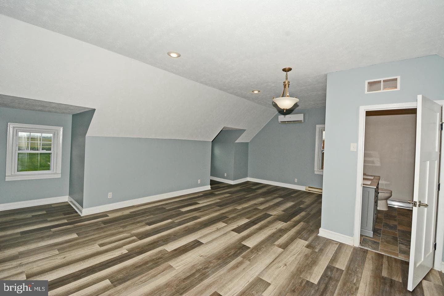 1437 Seven Valleys Road photo 18