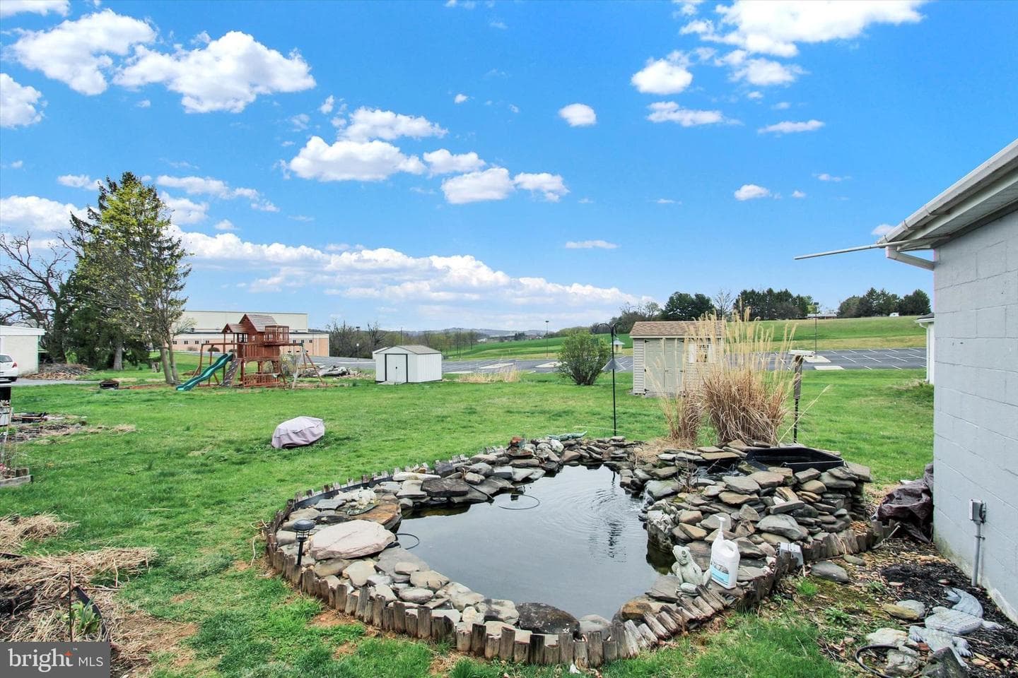 1437 Seven Valleys Road photo 30