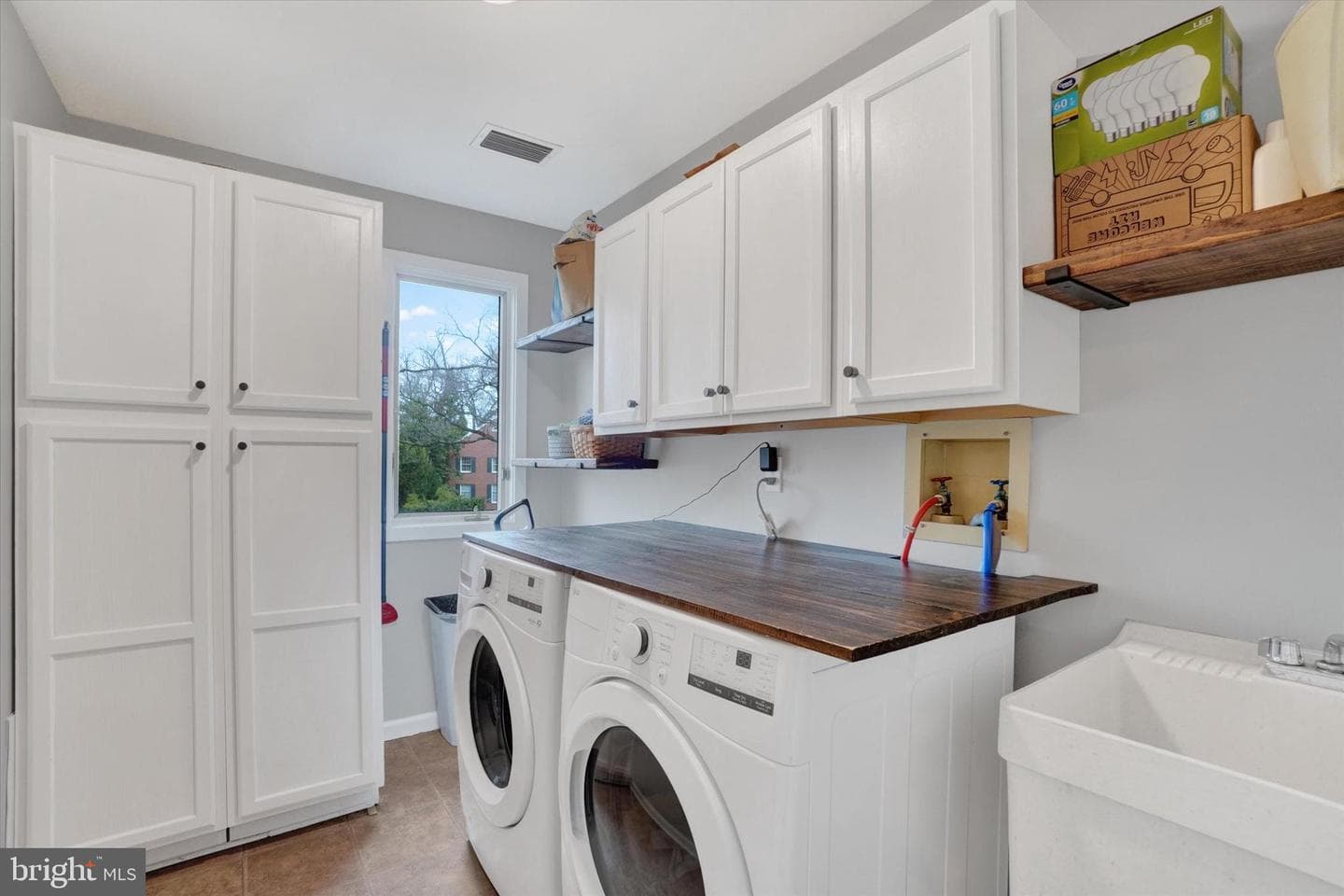 660 Marlow Drive photo 27