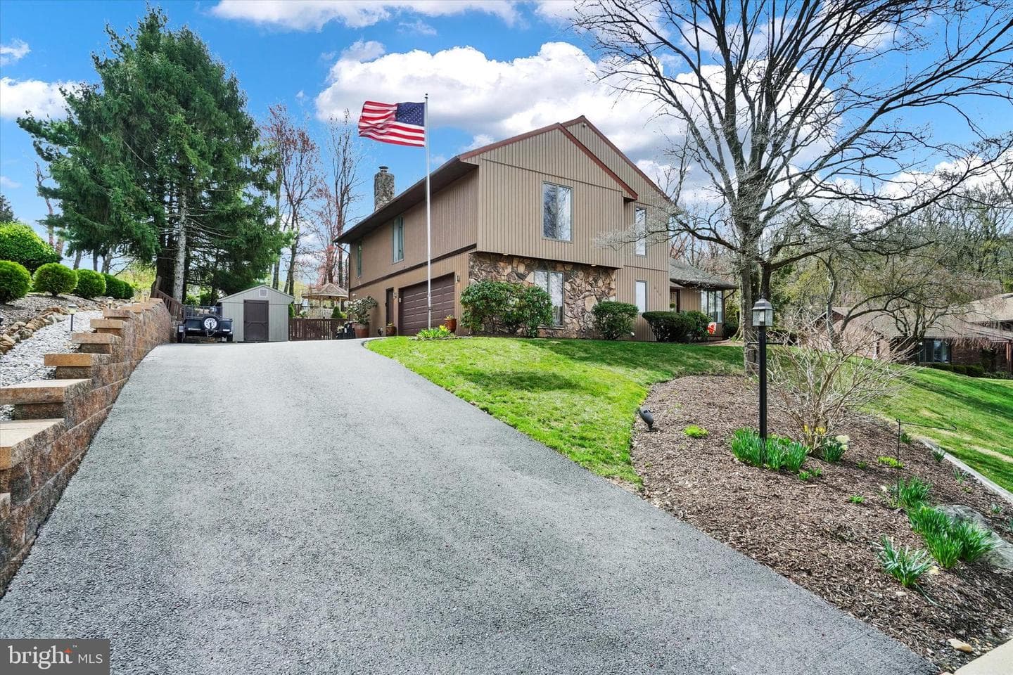 660 Marlow Drive photo 4