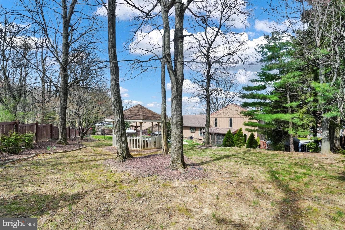 660 Marlow Drive photo 40