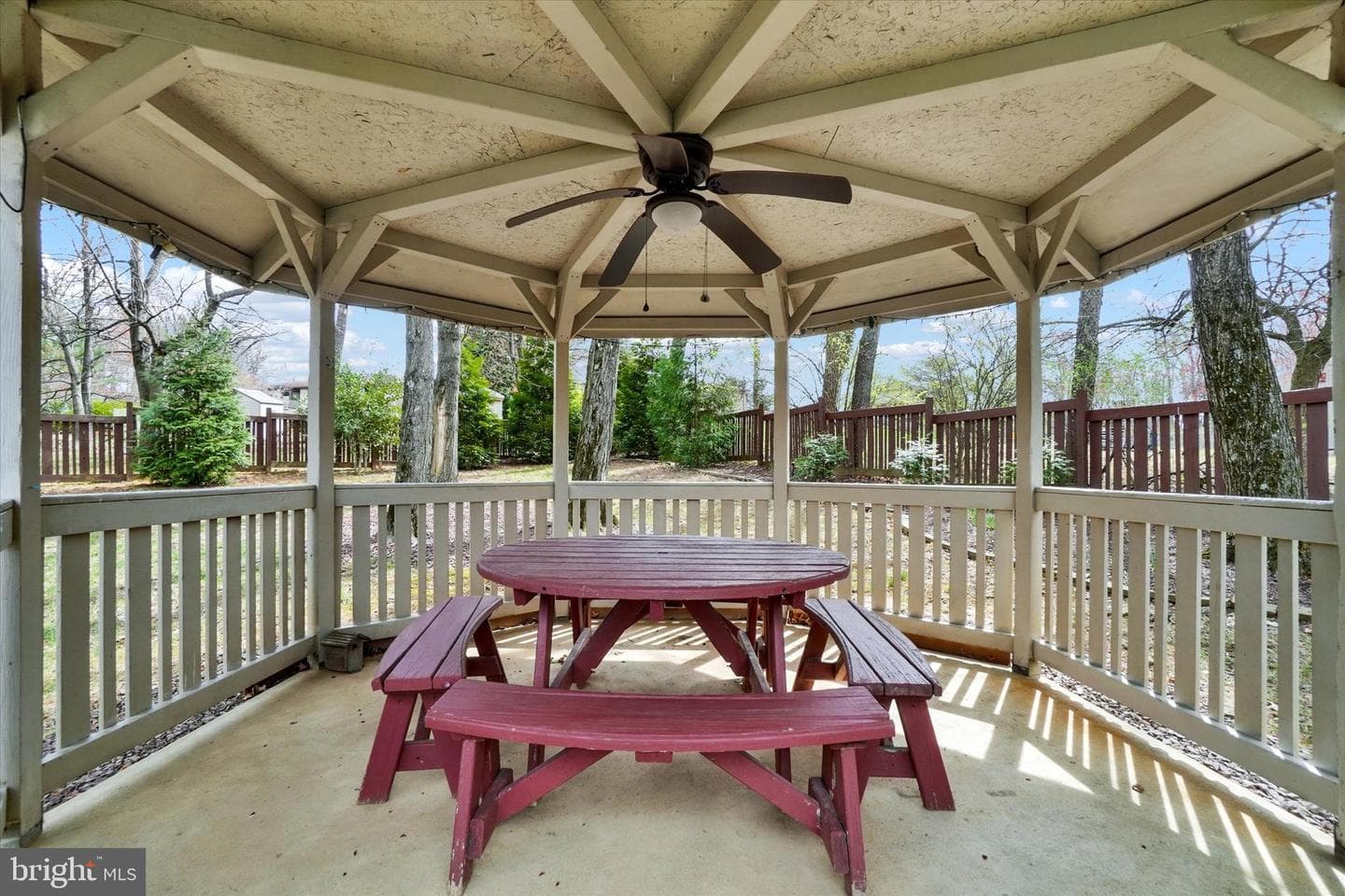660 Marlow Drive photo 41
