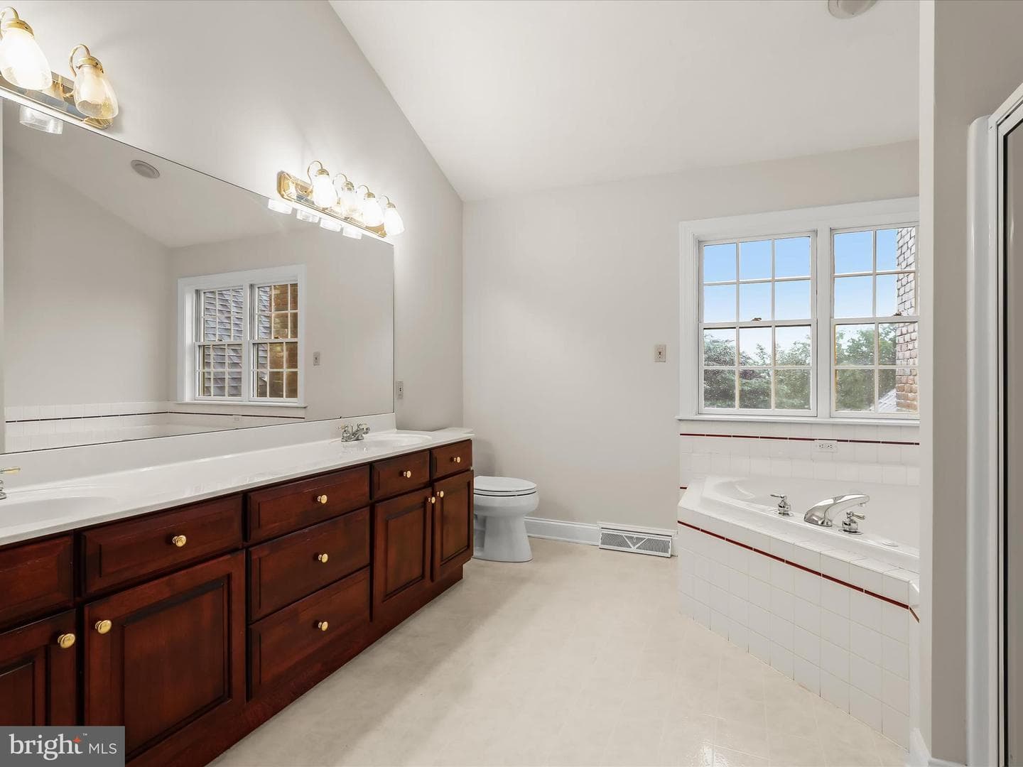 1020 Woodridge Road photo 22