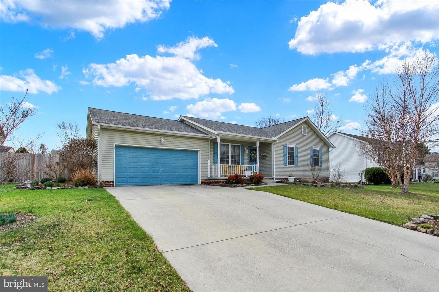 1668 Beech Lane photo 2