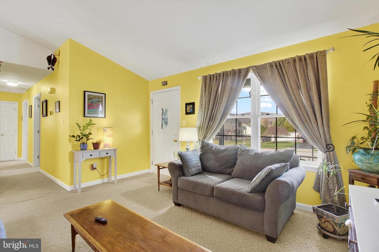1668 Beech Lane photo 4