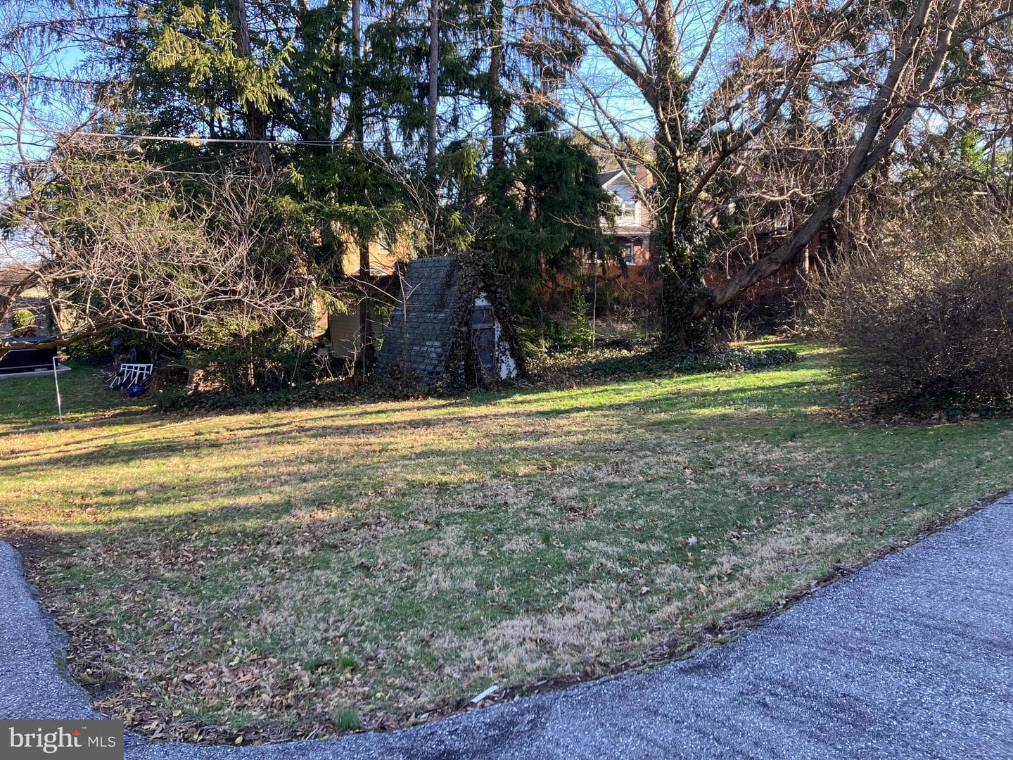 1001 Southern Road photo 19