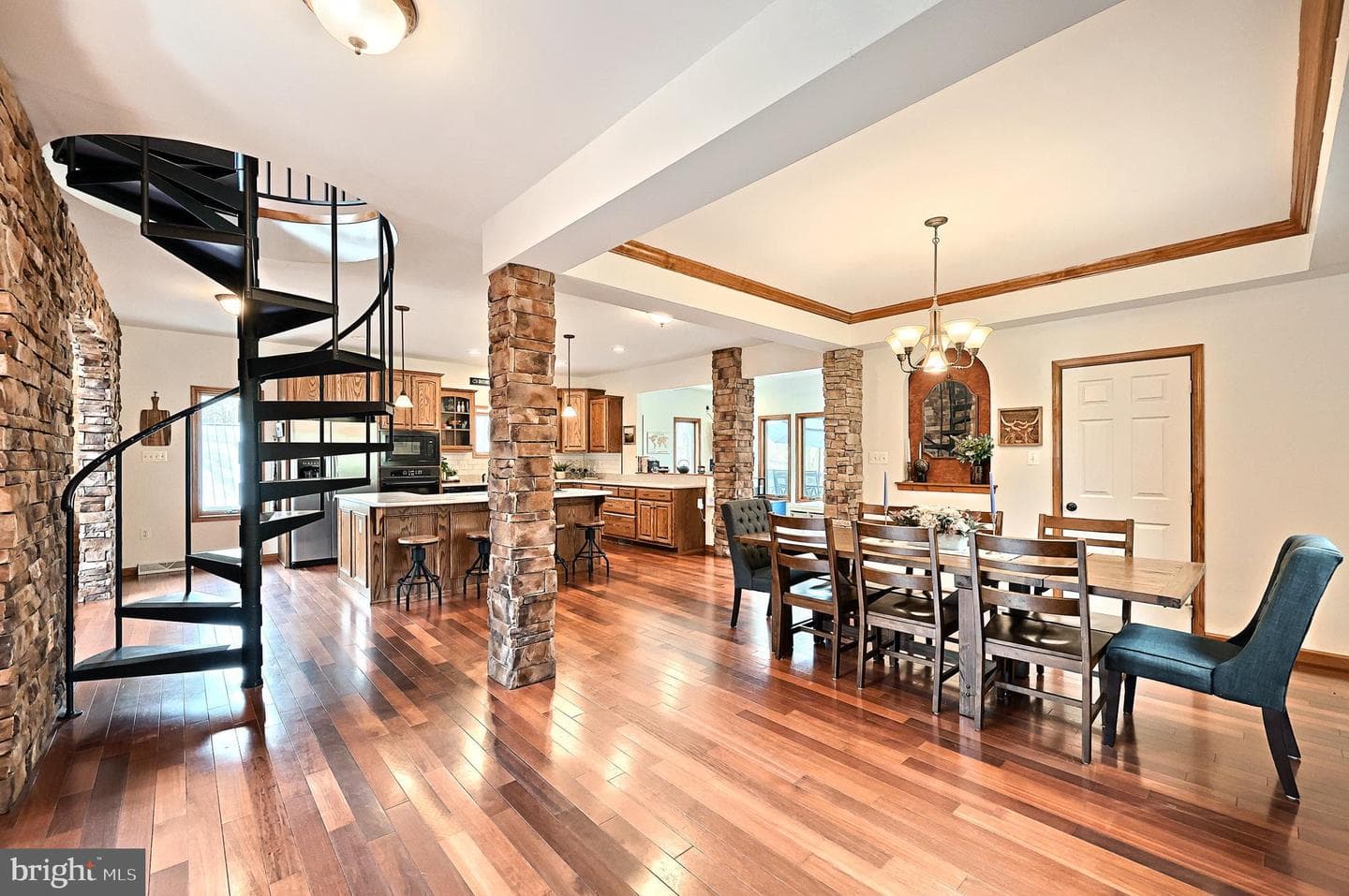 3405 Colonial Road photo 18