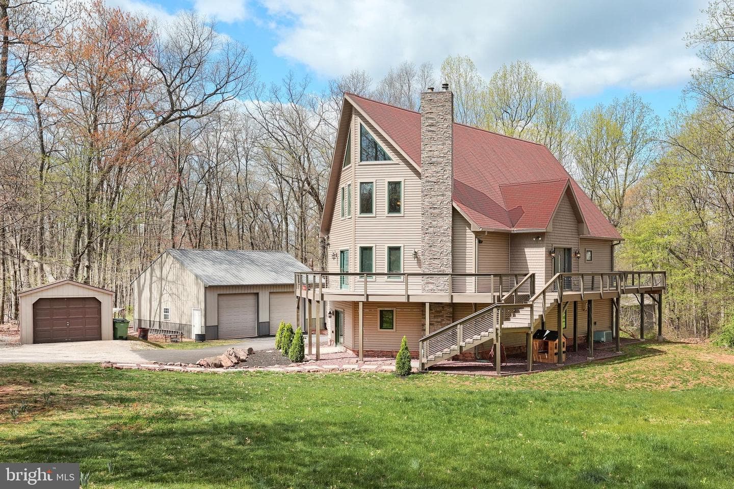 3405 Colonial Road photo 2