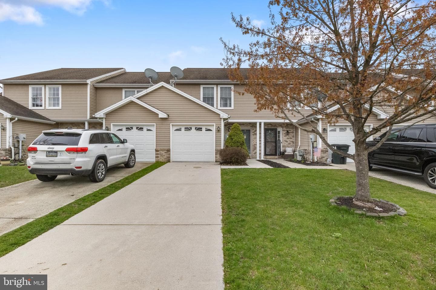207 Autumn Woods Court photo 2