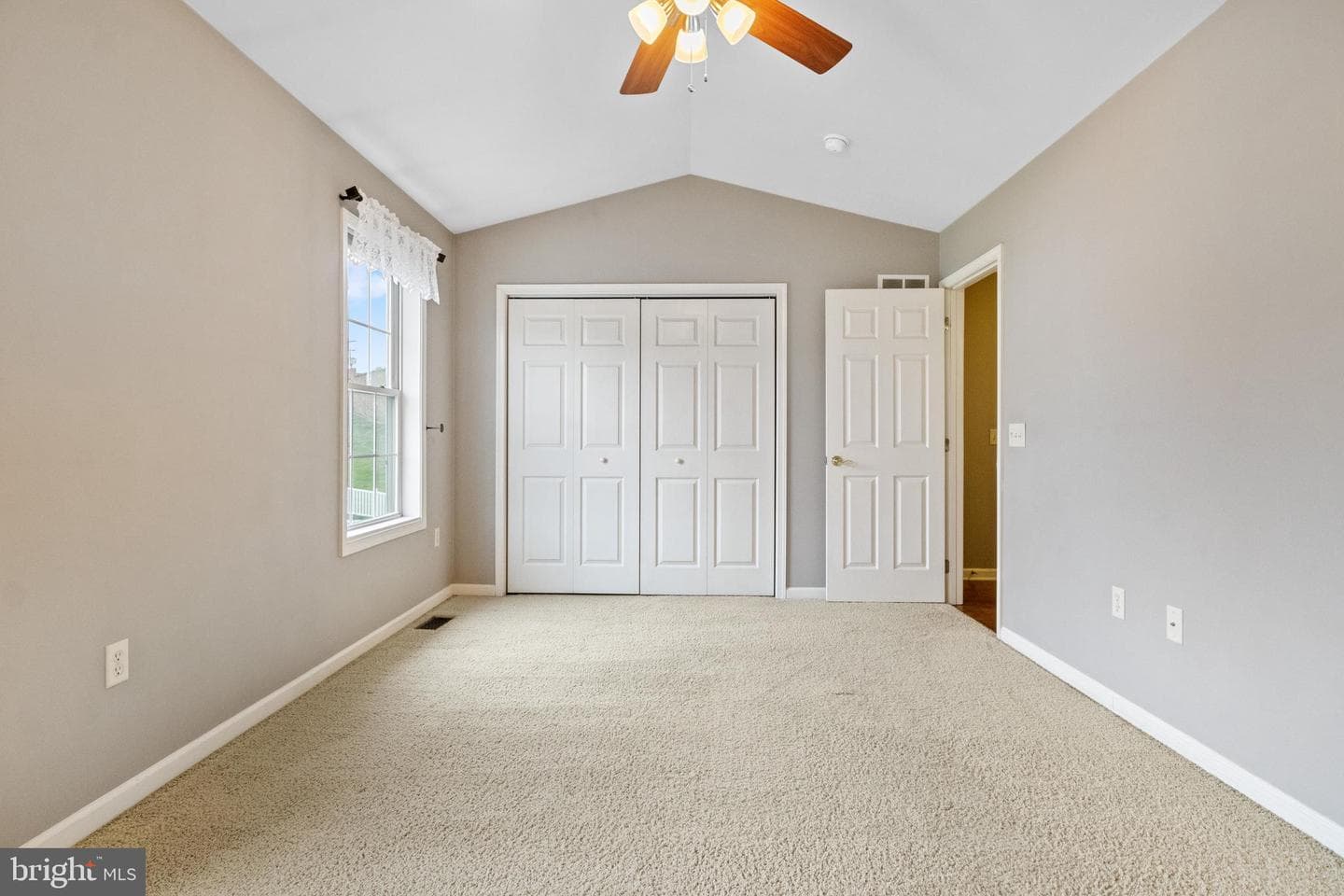 207 Autumn Woods Court photo 23