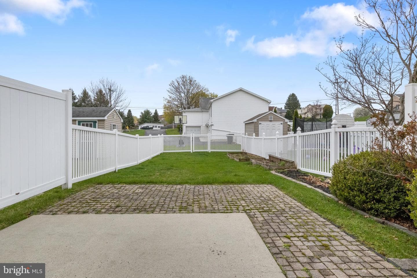 207 Autumn Woods Court photo 27