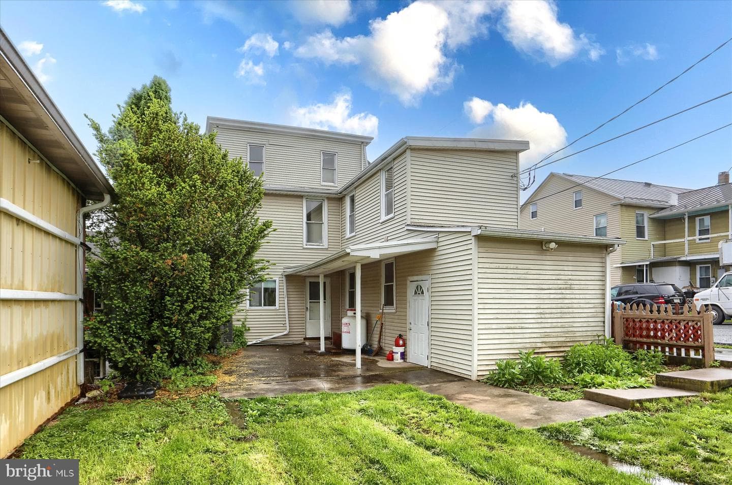 107 W Front Street photo 36