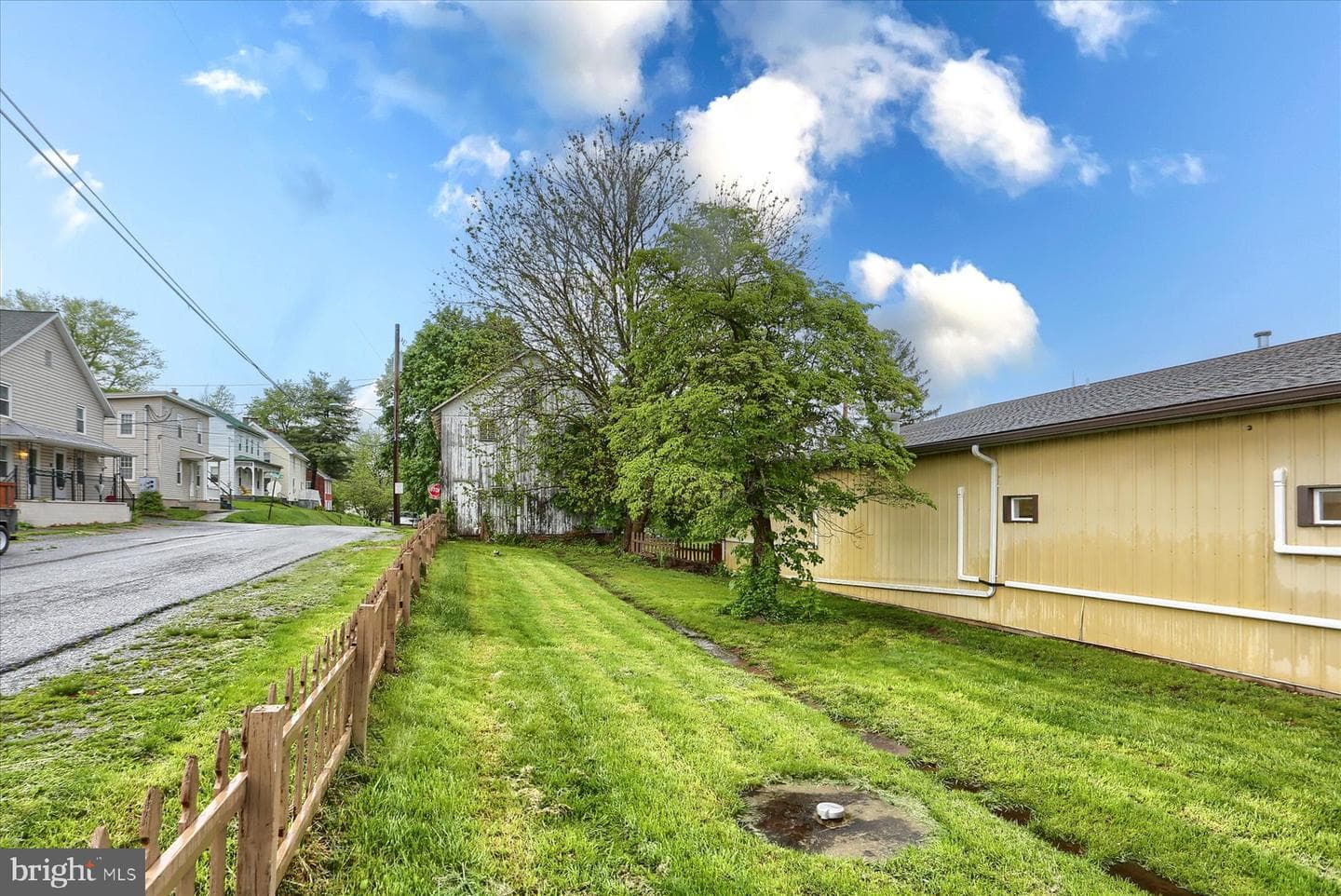 107 W Front Street photo 37