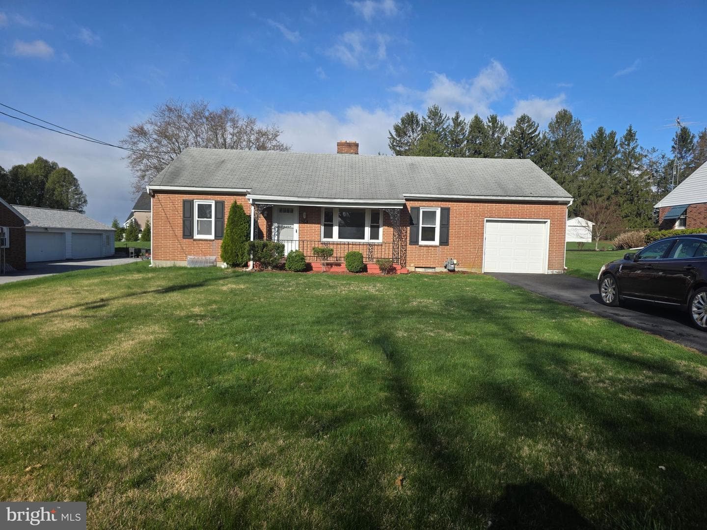 216 S Sunset Drive photo 3