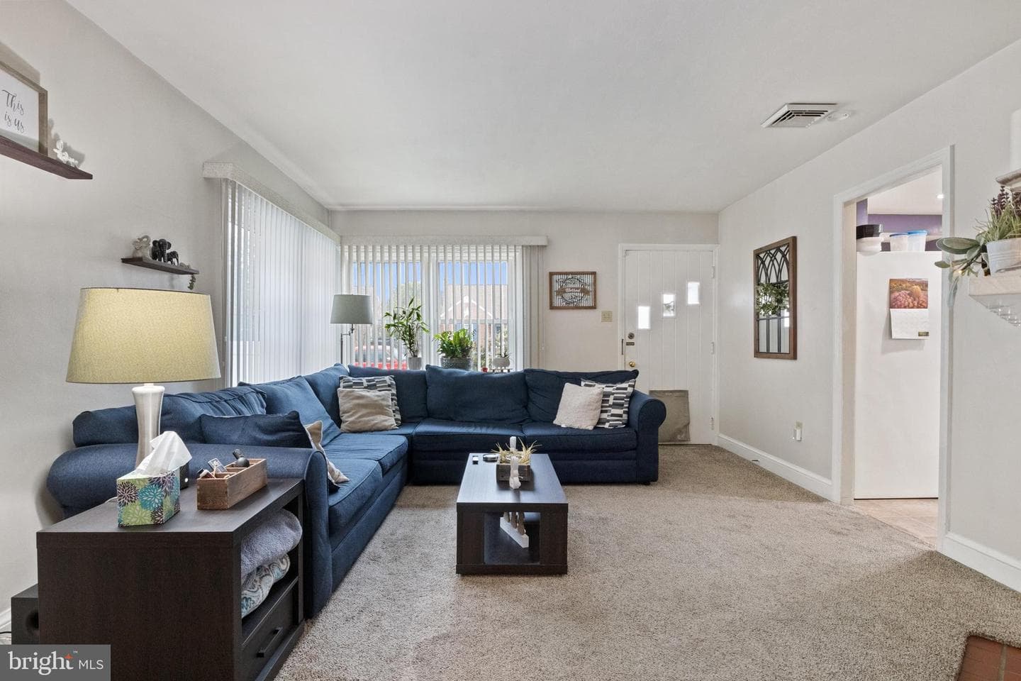 2034 Stanton Street photo 2