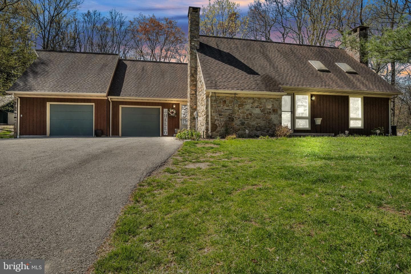 271 Summit Drive photo 1