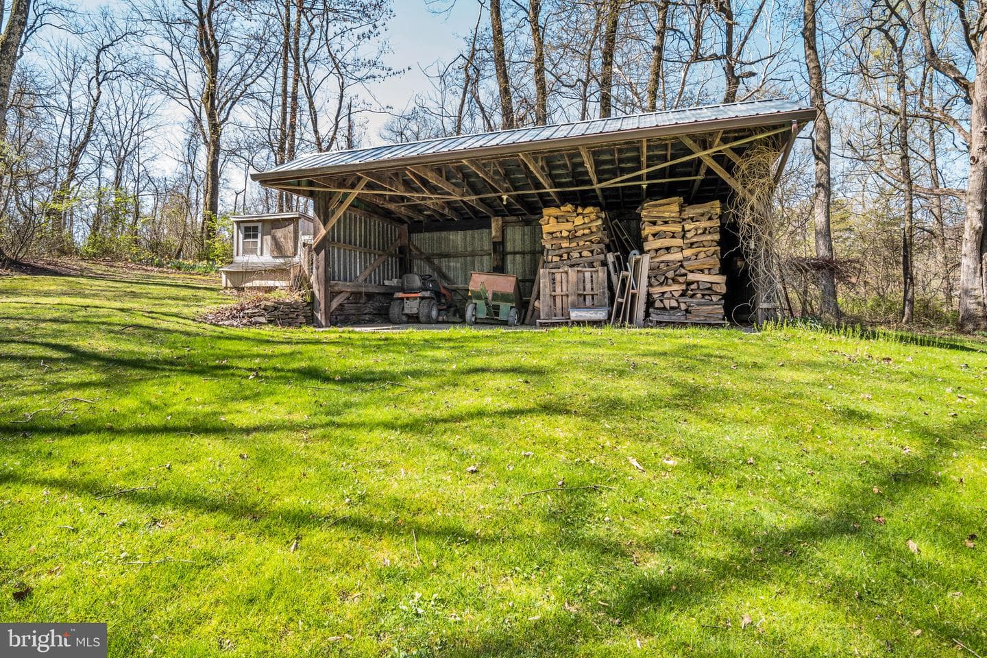 271 Summit Drive photo 55