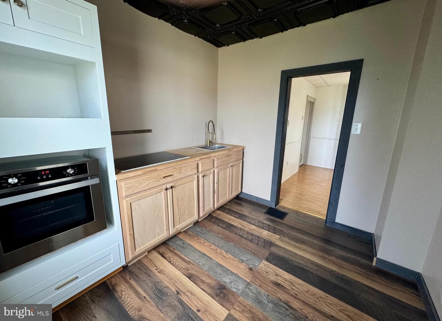 625 E Middle Street photo 12