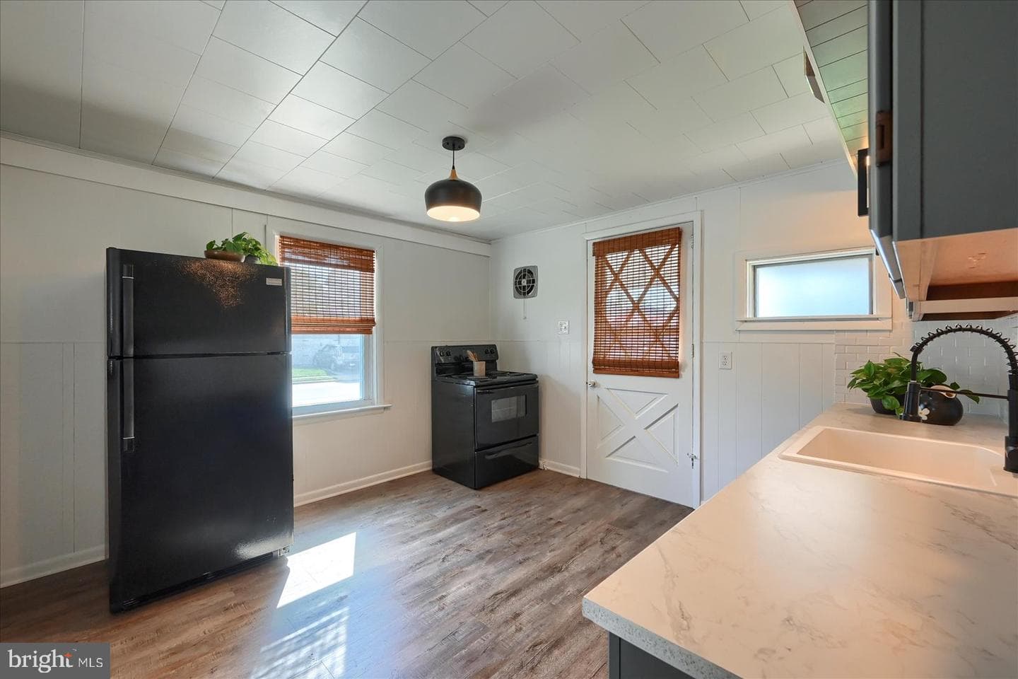 1600 Stanton Street photo 15