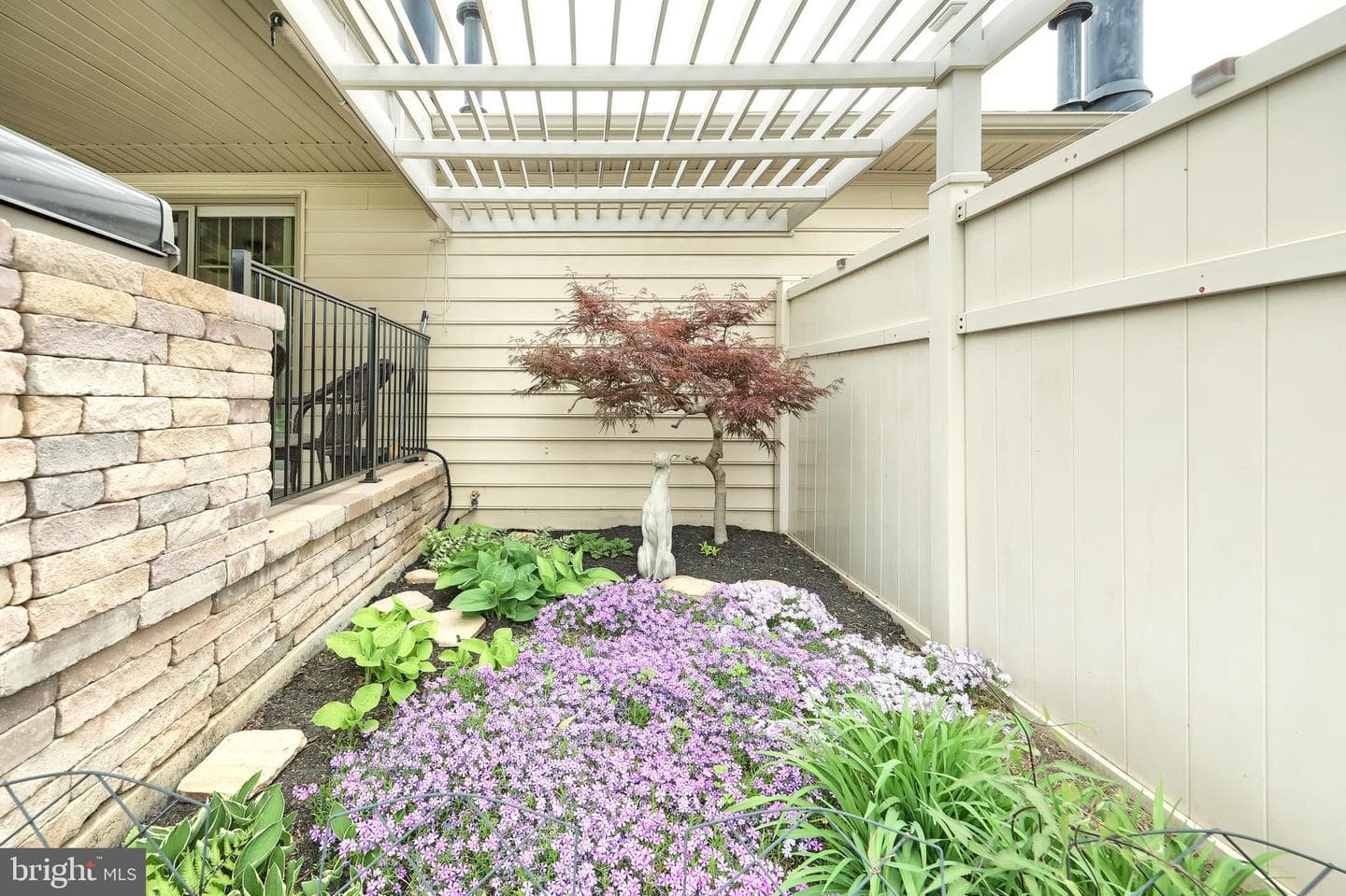 213 Kennedy Court photo 12