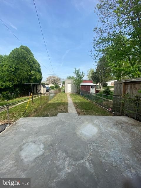 621 Courtland Street photo 18