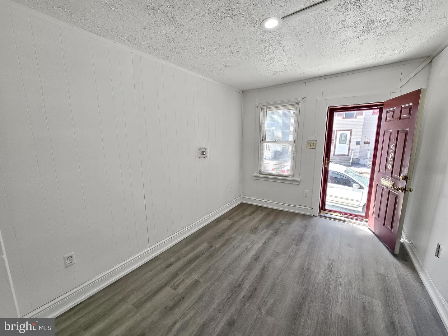 437 S Duke Street photo 4