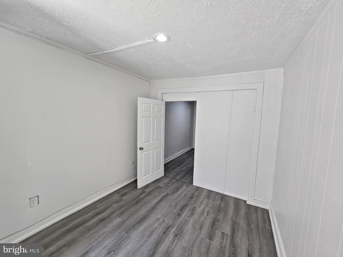 437 S Duke Street photo 5