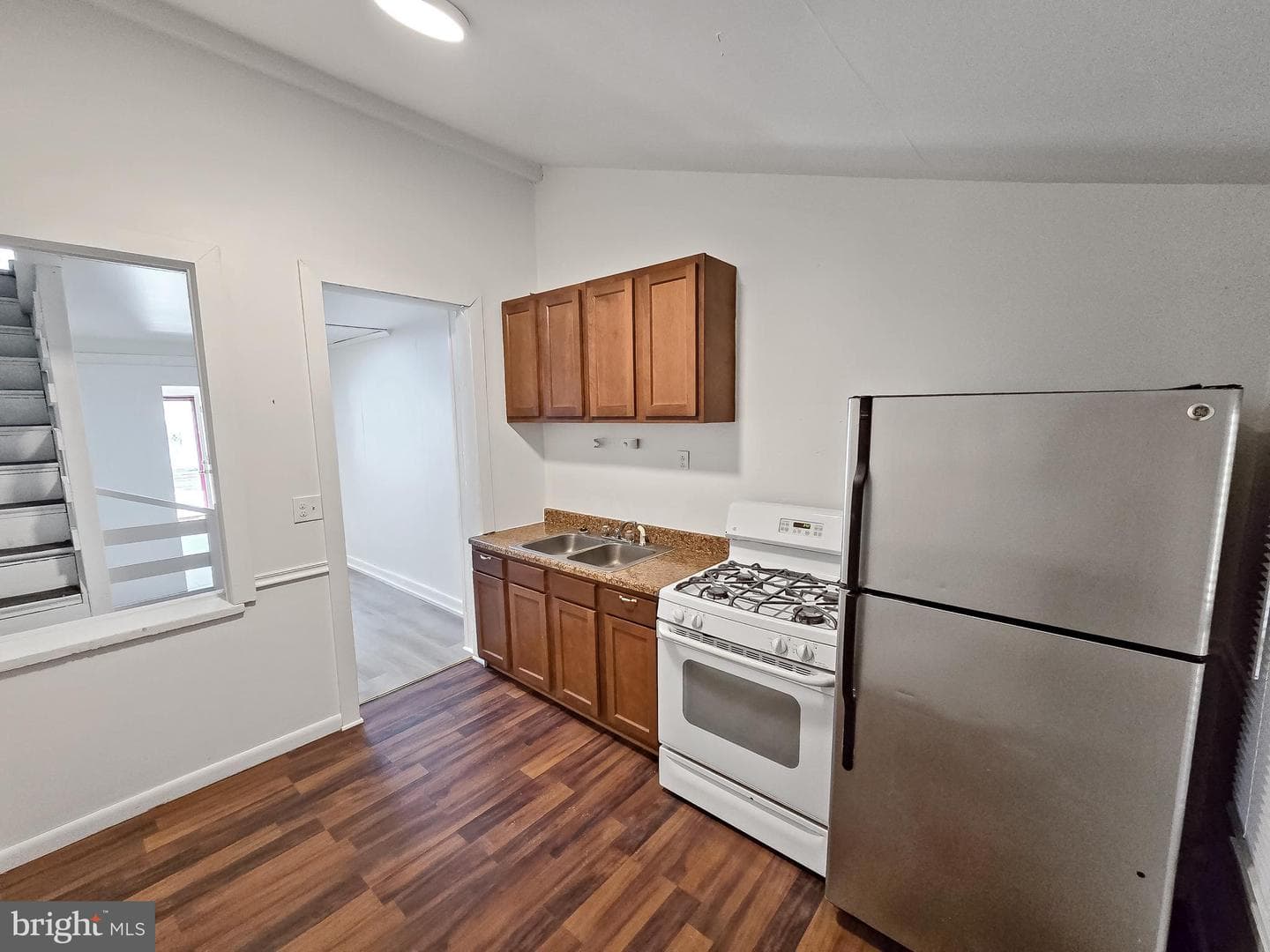 437 S Duke Street photo 8