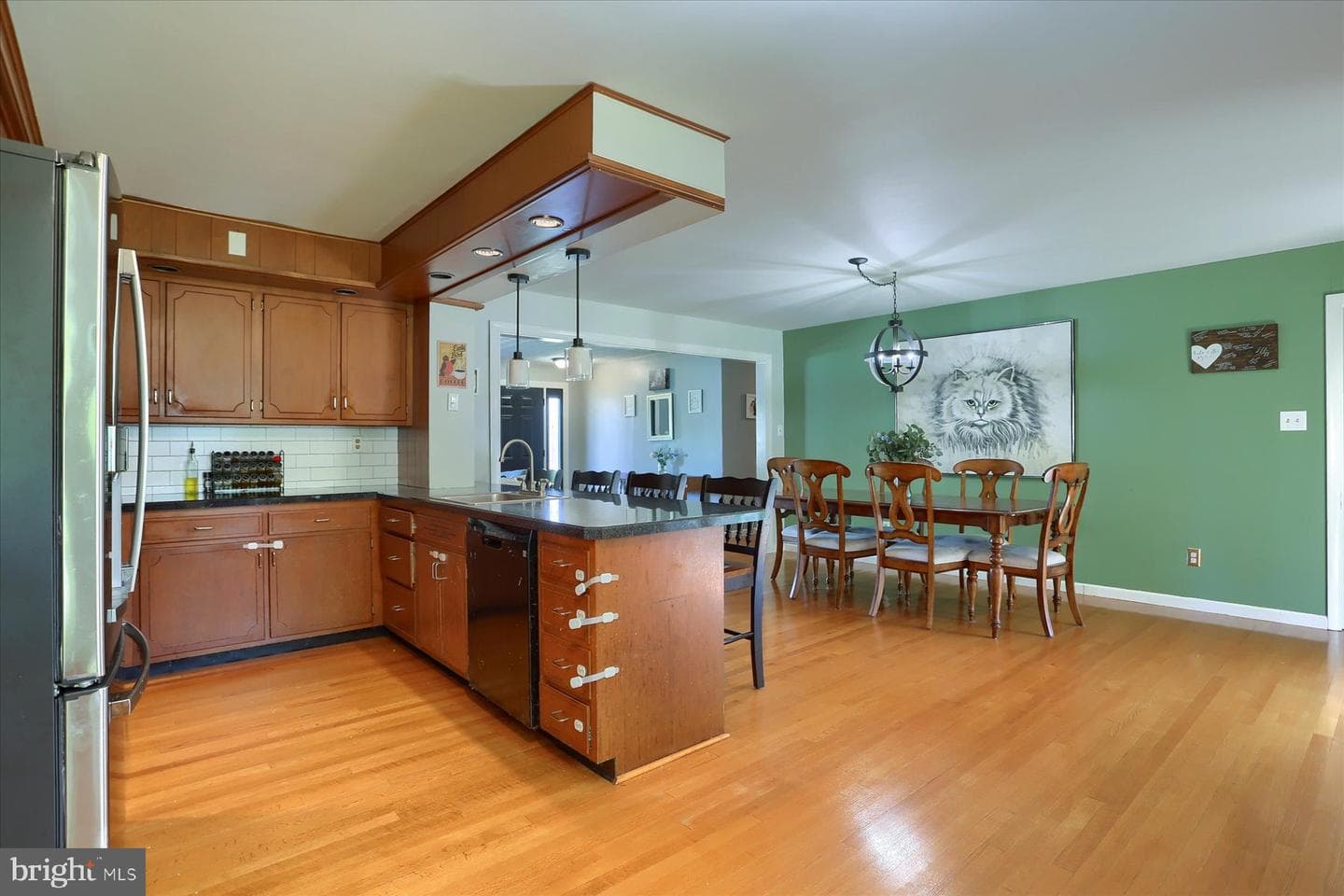 202 Hillcrest Drive photo 10