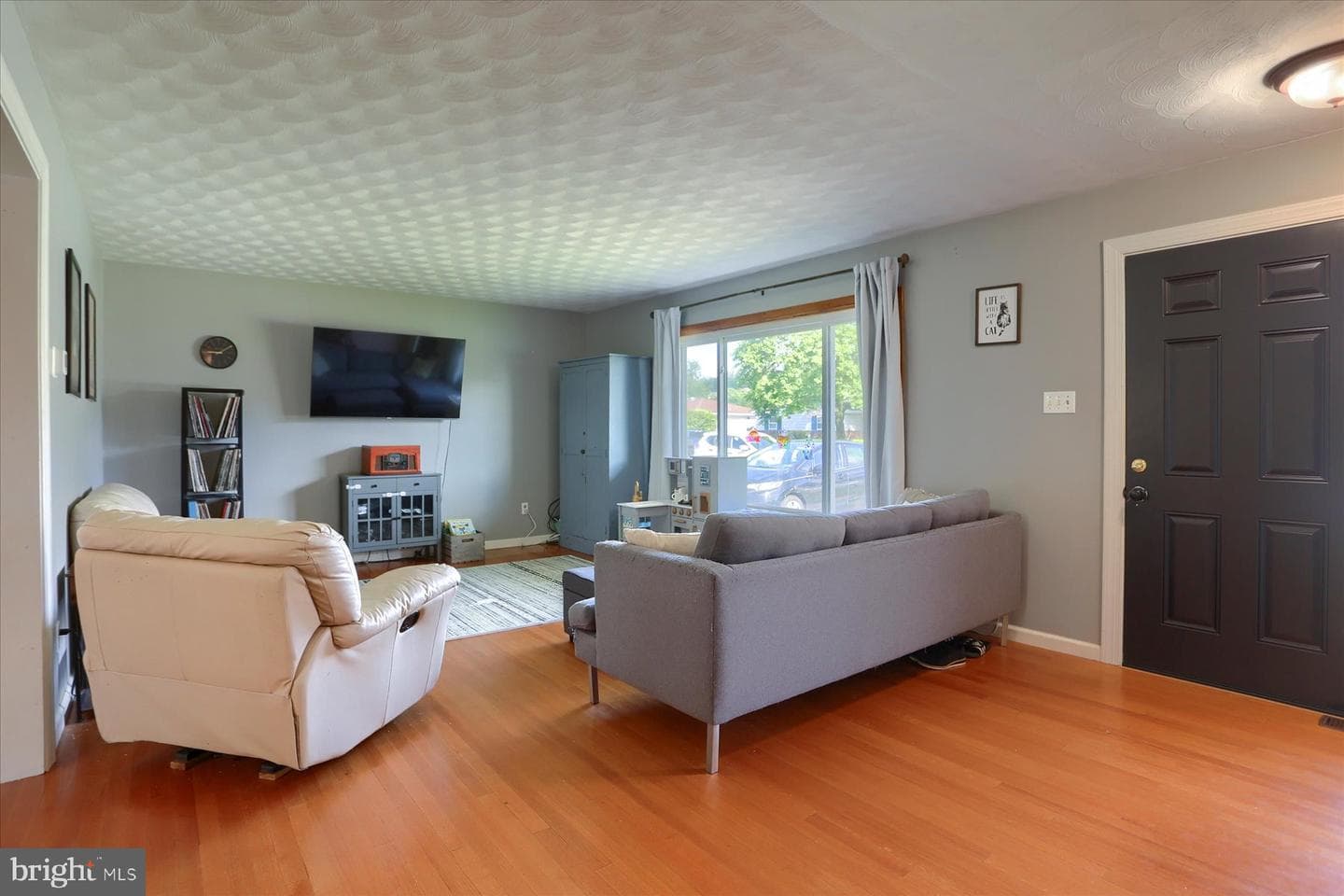 202 Hillcrest Drive photo 8