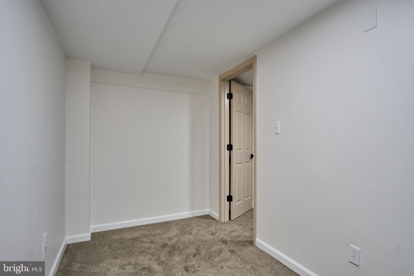 522 Hammond Avenue photo 19